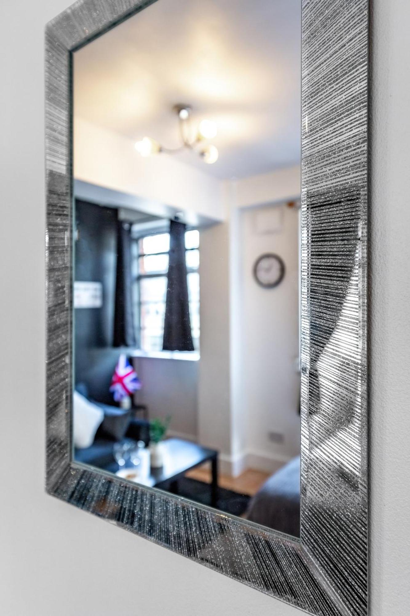 Apartamento Paddington Station Paradise For Up To 4 Guests! Dream 2 Mins Walk From Station With Extra Double Sofa Bed! *